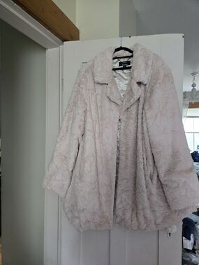 Dennis Basso Faux Fur Coat A-line - Cream Women's Jacket Plus Size